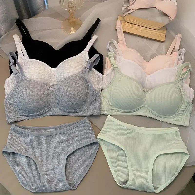 Set Bra Mulus Wanita Celana Da - Bralette Triangle Set ulasan dan harga